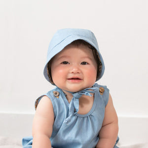 Introducing the enchanting Petits Genoux baby clothes collection, crafted with utmost care and created exclusively from the finest 100% Tencel fabric. 